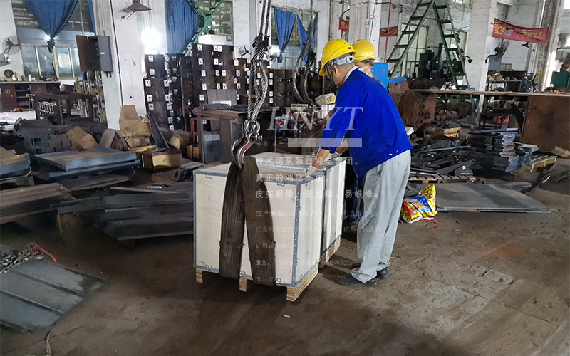 5噸鋰電池變頻電機(jī)車(chē)發(fā)貨 4.jpg